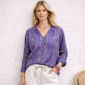 MATTA New York Silk V-neck Blouse Back Keyhole Blue Purple size Medium